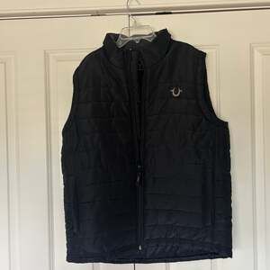 True Religion Men's Black Puffer Quilted Full Zip Vest Size XL
